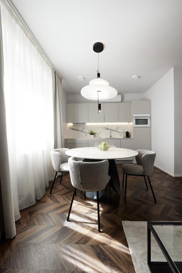 The Amberlyn Suite Hotel Boedapest Buitenkant foto